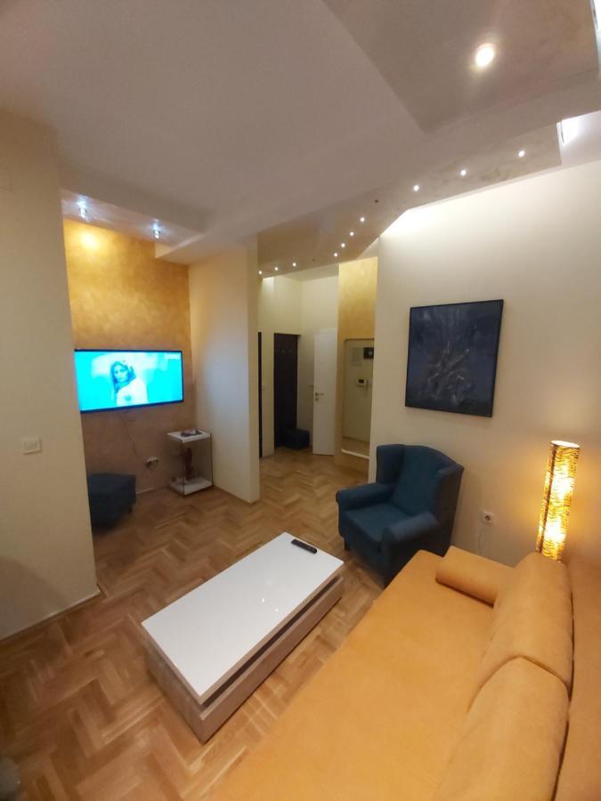 Apartment Nikirent Banja Luka Exterior foto